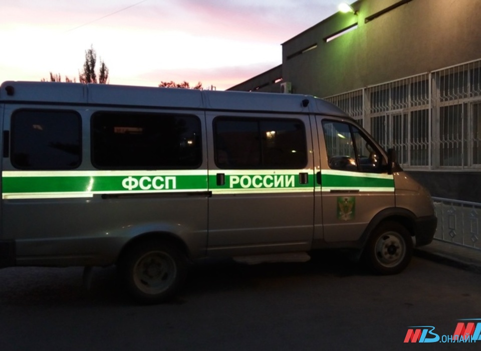 После ареста Mazda СХ-9 волгоградец погасил долг в размере 130 тысяч рублей
